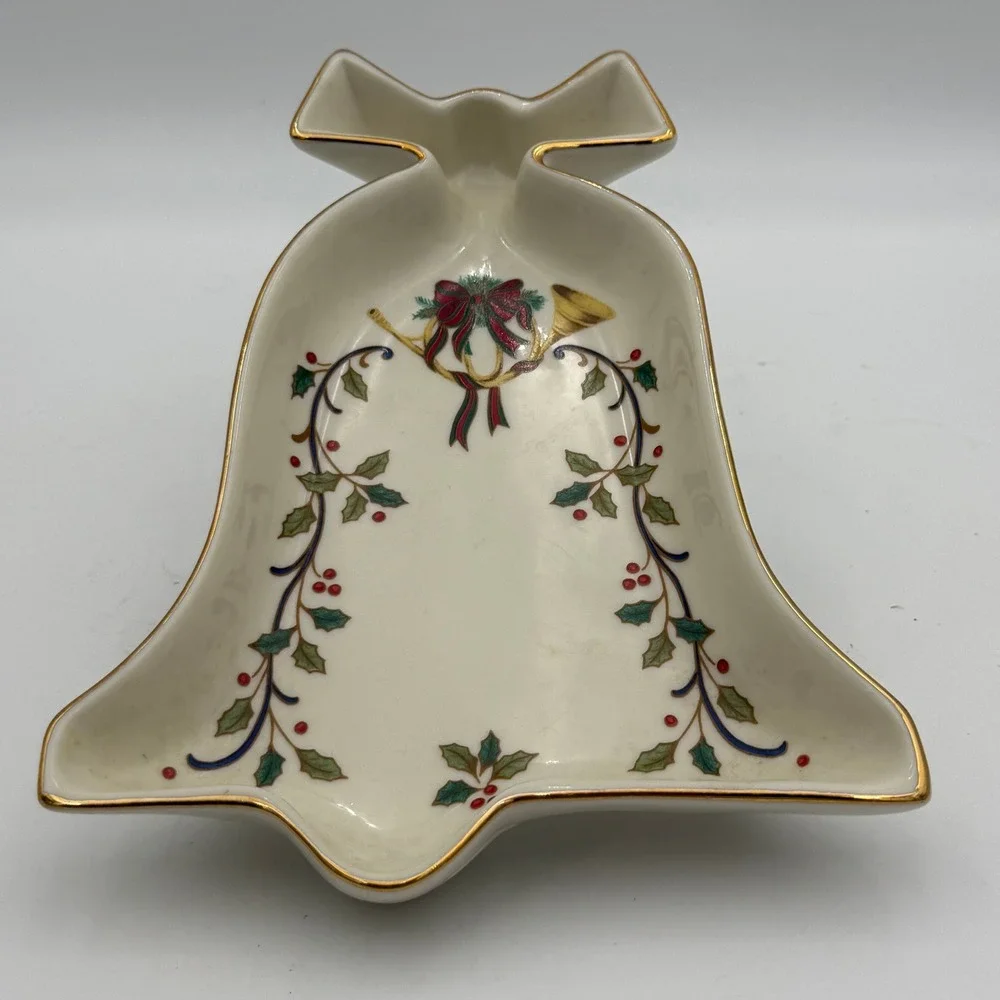 Mikasa Holiday Elegance Bell Shaped Candy Dish Fine China FK001 Gold Trim Boxed